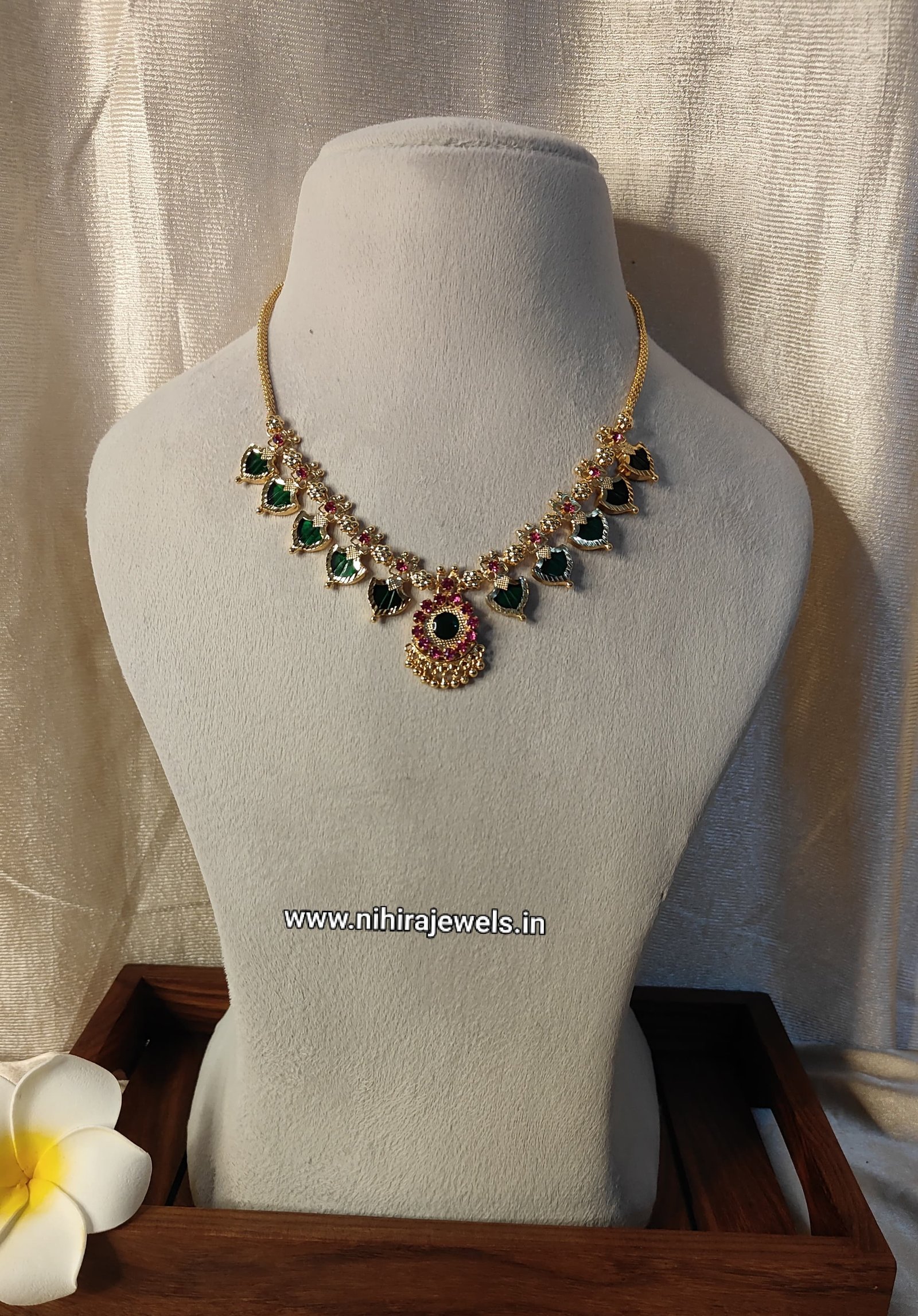 Palakka Necklace - 10 Petals Gold Plated NS00104